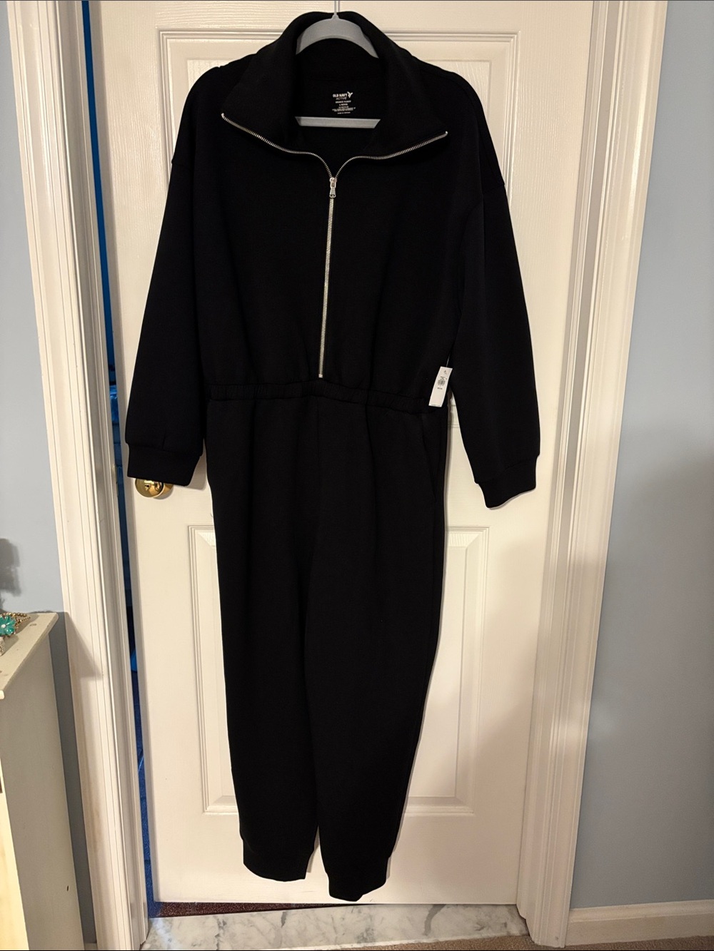 Old Navy Black Zip-Front Petite Women’s One-Piece Jumpsuit Bounce Fleece NWT